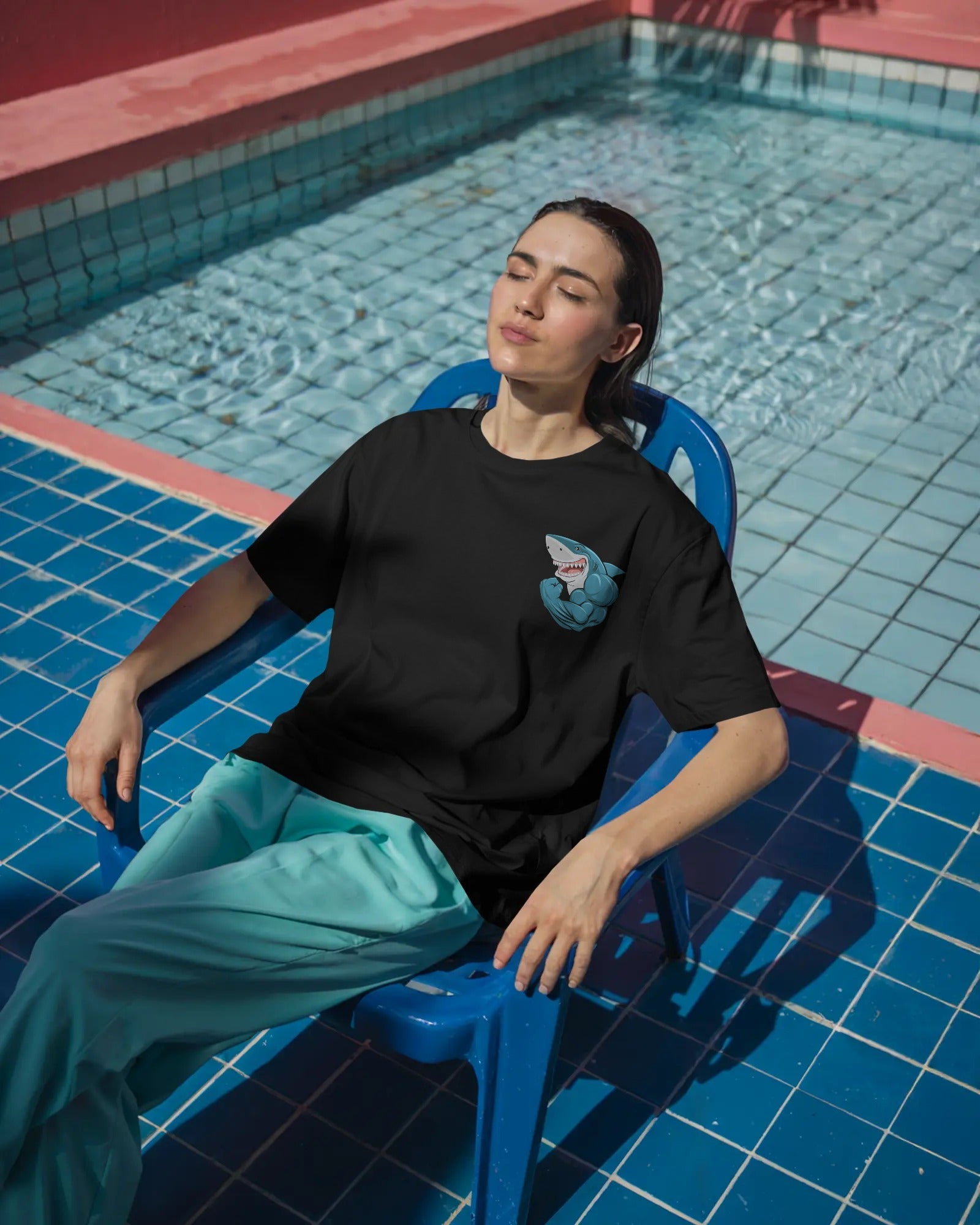 Muscle Shark Oversized Unisex Tshirt